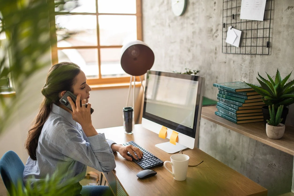 Helm Support Staff helping business leaders